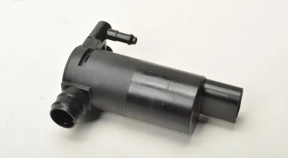 Volvo XC60 Windscreen/windshield washer pump 32328240