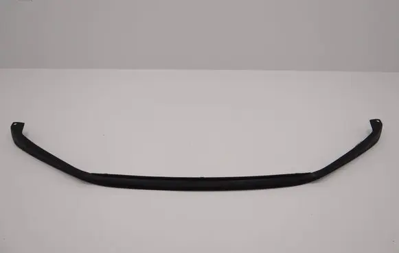 Front bumper lip