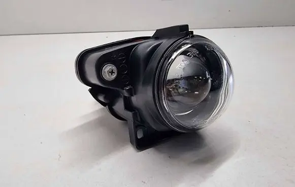 Audi A6 S6 C5 4B Front fog light 4B3941700 145083052 1950830528