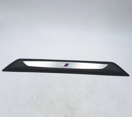 BMW 2 F46 Front sill trim cover 8051037 51478051037