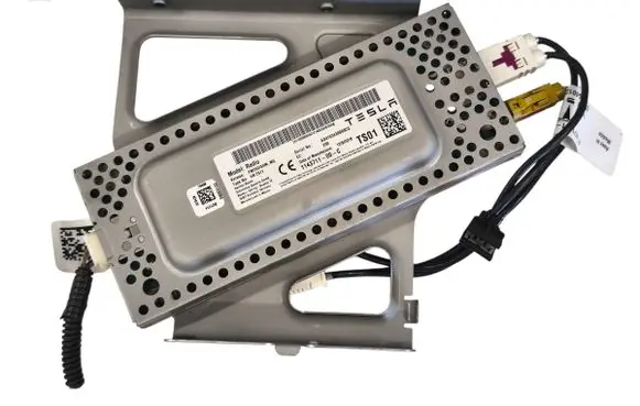 Tesla Model S Aerial antenna amplifier 114371100C A0419343000000