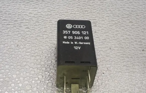 Volkswagen PASSAT B4 Other relay 357906121 05340100