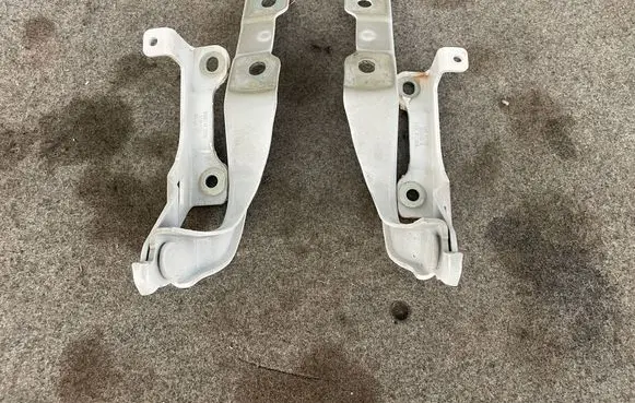 MG ZS Engine bonnet/hood hinges 11514982