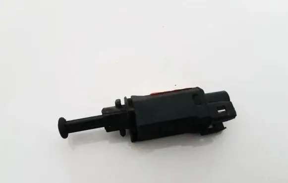 Volkswagen PASSAT B3 Brake pedal sensor switch 191945515