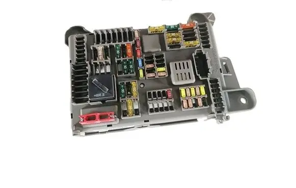 BMW X5 E70 Fuse box set B010105300 63587541 G12R095610