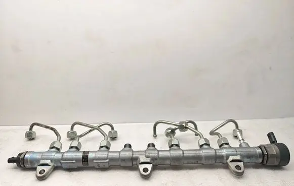 BMW X5 G05 Fuel main line pipe 8599216 0005162212 0445216058