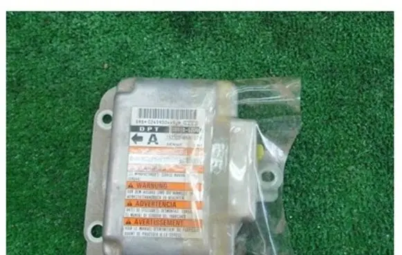 Suzuki Grand Vitara I Airbag control unit/module