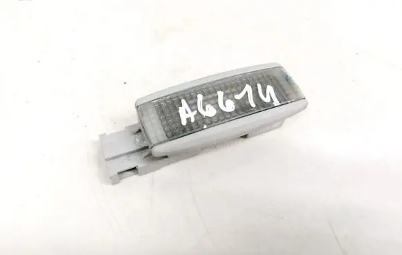 Volkswagen PASSAT B5 Other interior light 3B0947113