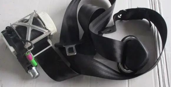 Skoda Roomster (5J) Front seatbelt 5J1857702A