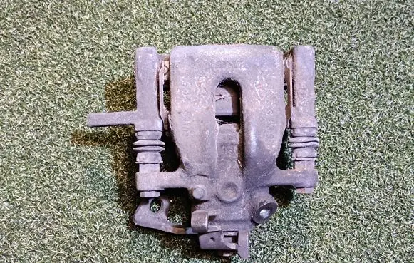 Renault Kangoo II Rear brake caliper 440011818R