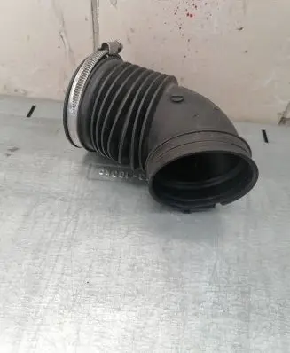 BMW 1 E81 E87 Air intake hose/pipe 7527068