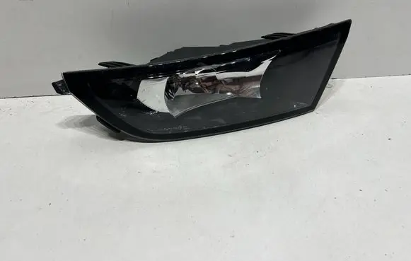 Skoda Fabia Mk3 (NJ) Front fog light 6V0941699A