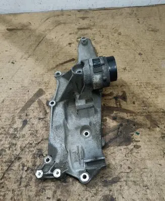 Ford Mondeo MK V Generator/alternator bracket DS7Q8D611AH