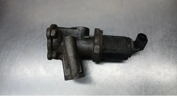 Opel Corsa D EGR valve 10906133