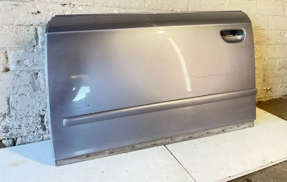 Audi A4 S4 B7 8E 8H Front door
