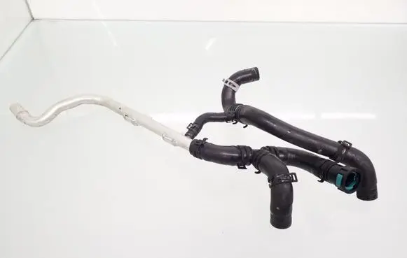 Land Rover Range Rover Sport L494 Engine coolant pipe/hose CPLA18B402CD