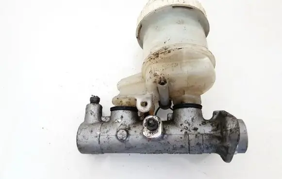 Mitsubishi Colt Master brake cylinder