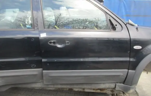 Ford Maverick Front door