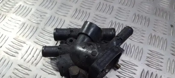 Renault Scenic I Engine coolant pipe/hose 8200065390