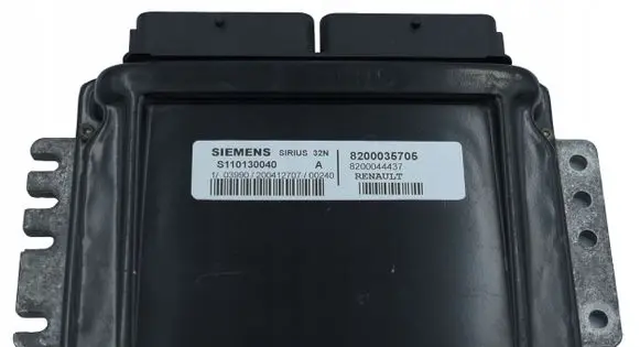 Renault Scenic I Engine control unit/module 8200035705