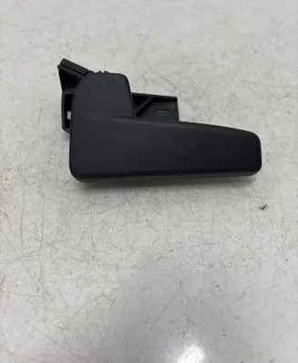 Volkswagen Polo V 6R Engine bonnet (hood) release handle 517823633B