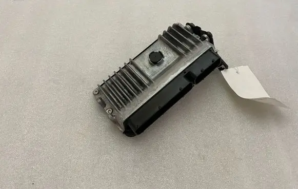 Lexus RX 450H Fuel injection pump control unit/module 896614D380 2768007881