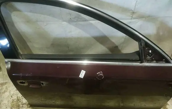 Skoda Superb B6 (3T) Front door glass trim molding 