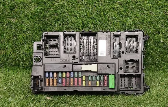 Ford Fusion II Power management control unit EG9T15604DG A2C7384610700
