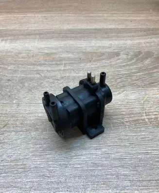 Mercedes-Benz S W140 Vacuum pump 0005450327