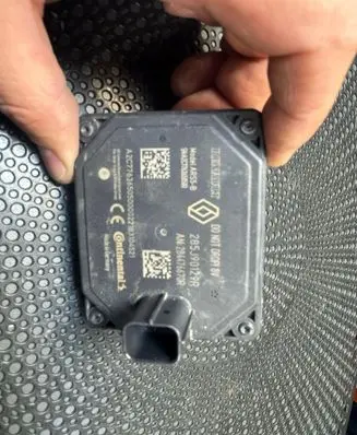Dacia Sandero III Distronic sensor radar 285J90129R