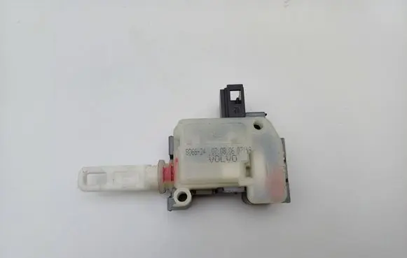 Volvo C70 Fuel tank cap lock 806624