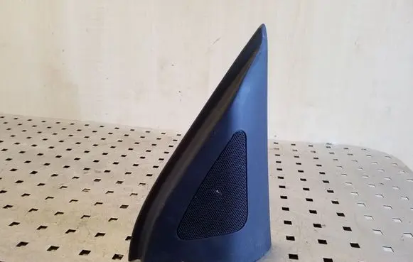 Hyundai Santa Fe Front door high frequency speaker 876612B010