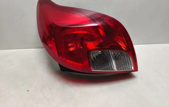 Rear/tail lights