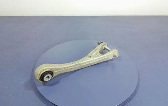 Rear control arm