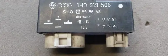 Coolant fan relay