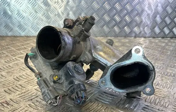 Toyota RAV 4 (XA20) Throttle valve
