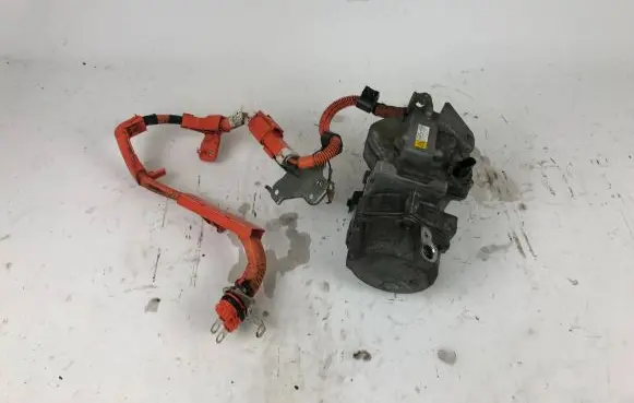 Toyota Mirai Air conditioning (A/C) compressor (pump) 0422001173 ES27C 3T00152