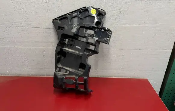 BMW X1 U11 Bumper support mounting bracket corner 9881943 51129881943