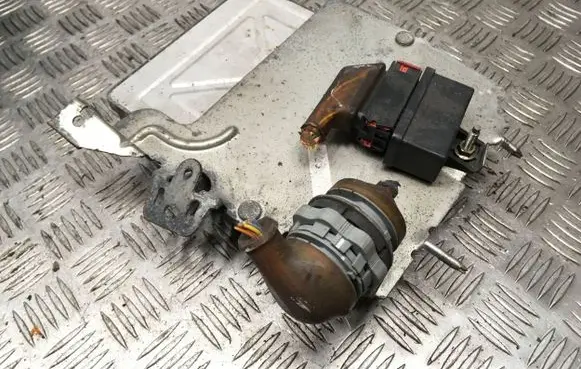 Peugeot 206 Engine control unit/module 9639907780 163004684 72052