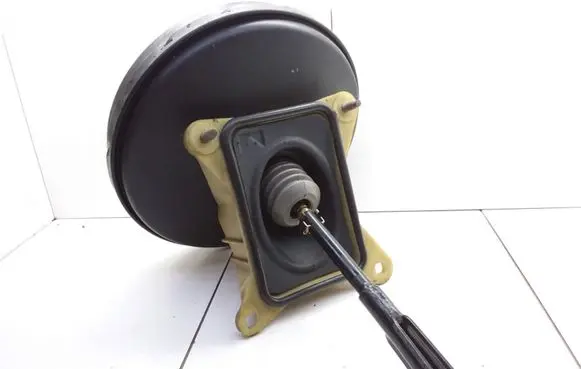 Peugeot 605 Brake booster 2629222