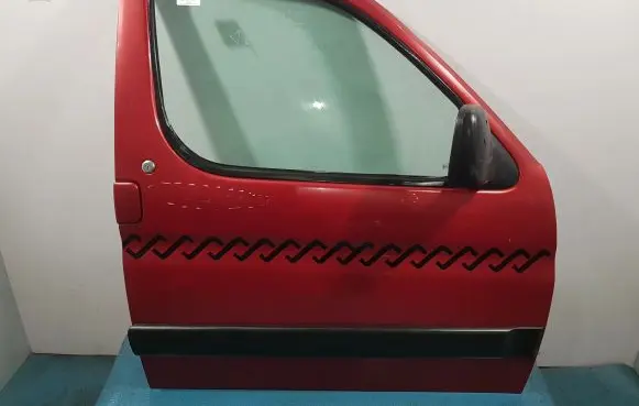 Peugeot Partner Front door