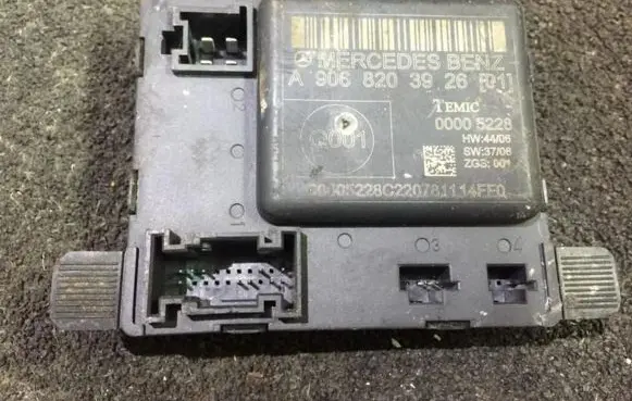 Volkswagen Crafter Door control unit/module a9068203926 0005228