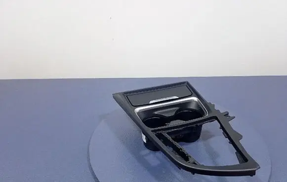 BMW 7 F01 F02 F03 F04 Glove box 9218925