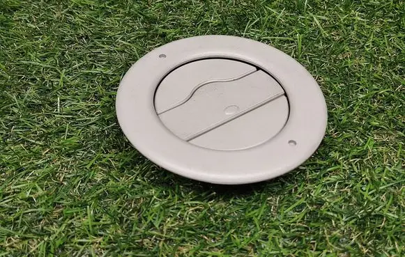 Chevrolet Suburban Air vent grill in roof 15124269
