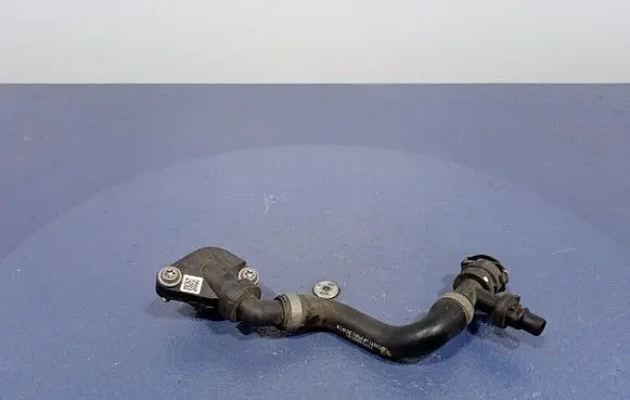 BMW X6 M Fuel line pipe 8698824