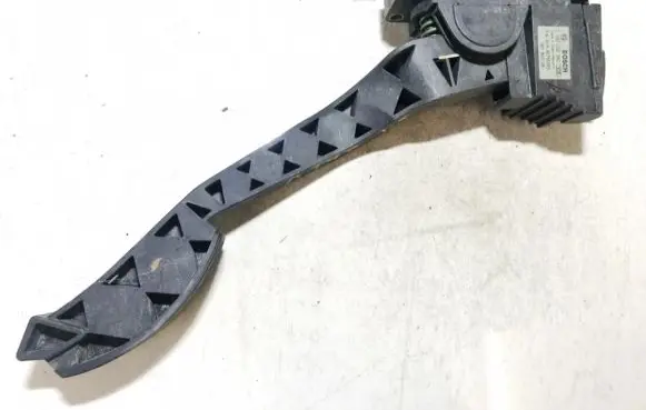 Alfa Romeo 147 Accelerator throttle pedal 0281002380 46755863