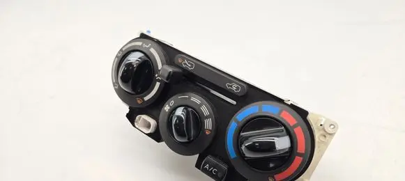 Nissan Micra Climate control unit N104792L
