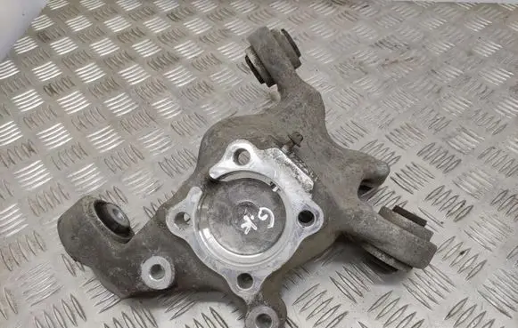 Mercedes-Benz A W176 Rear wheel hub 2460306