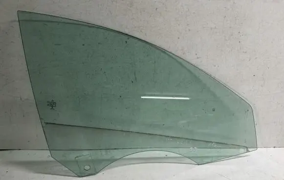 Mercedes-Benz CLA C117 X117 W117 Front windscreen/windshield window 
