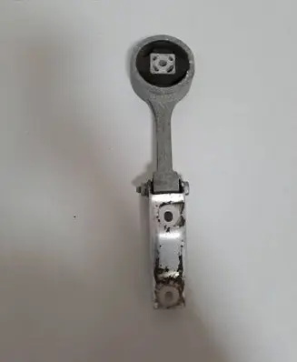 Engine mount bracket